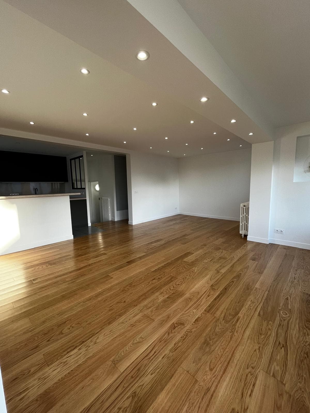 Espace de vie ouvert séjour cuisine - Granville