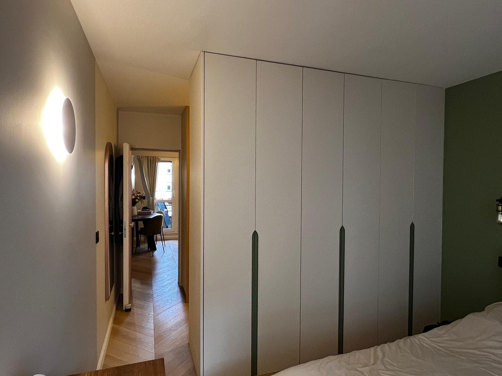 Chambre avec placard intégré - Paris 11